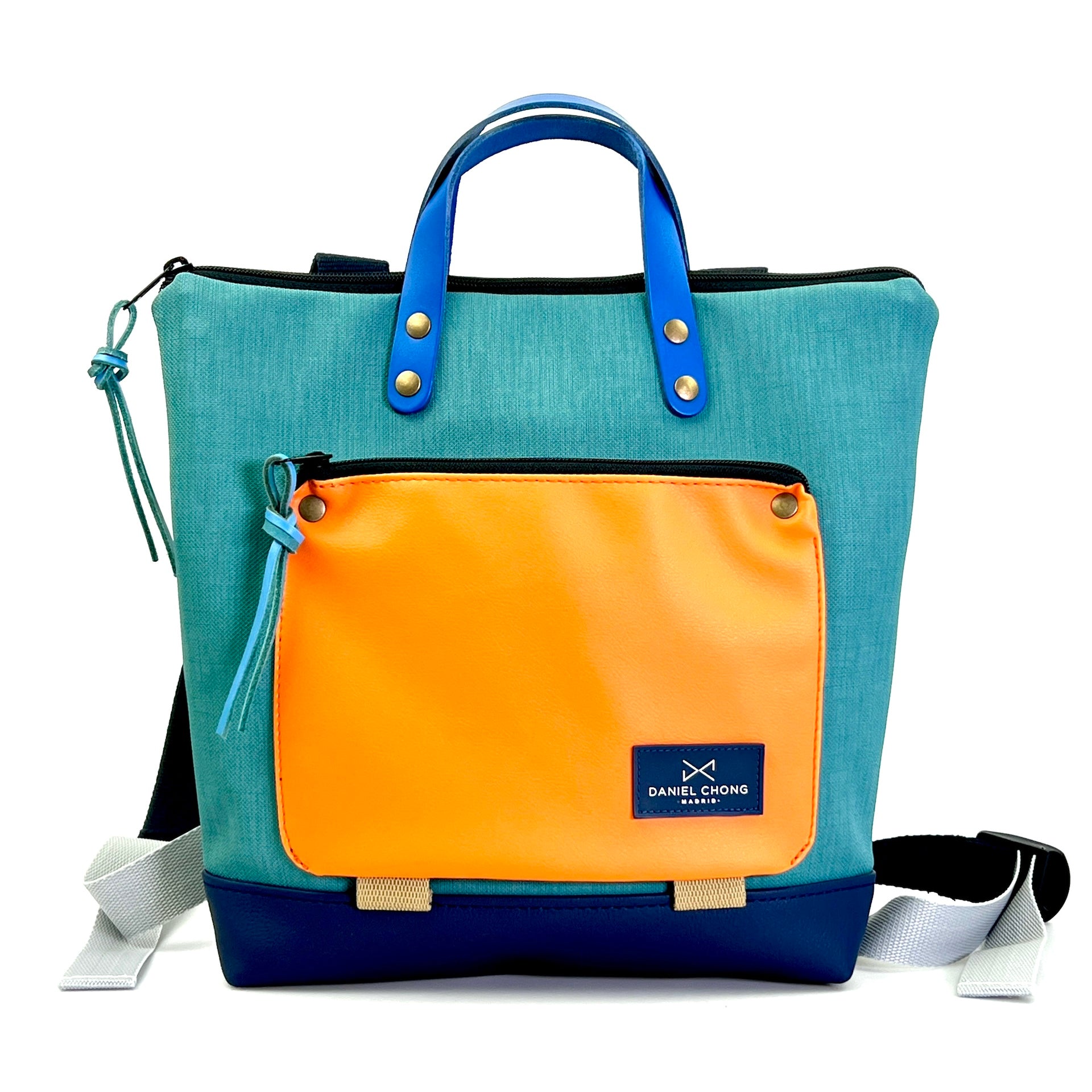 mochila mini cuadrada book holder impermeable DZ Daniel Chong