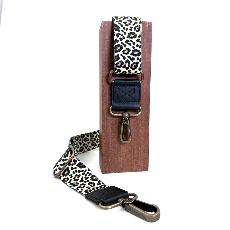 Leopard adjustable shoulder bag, black tip