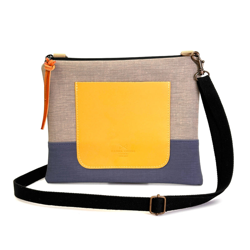 Mini square shoulder bag with pocket