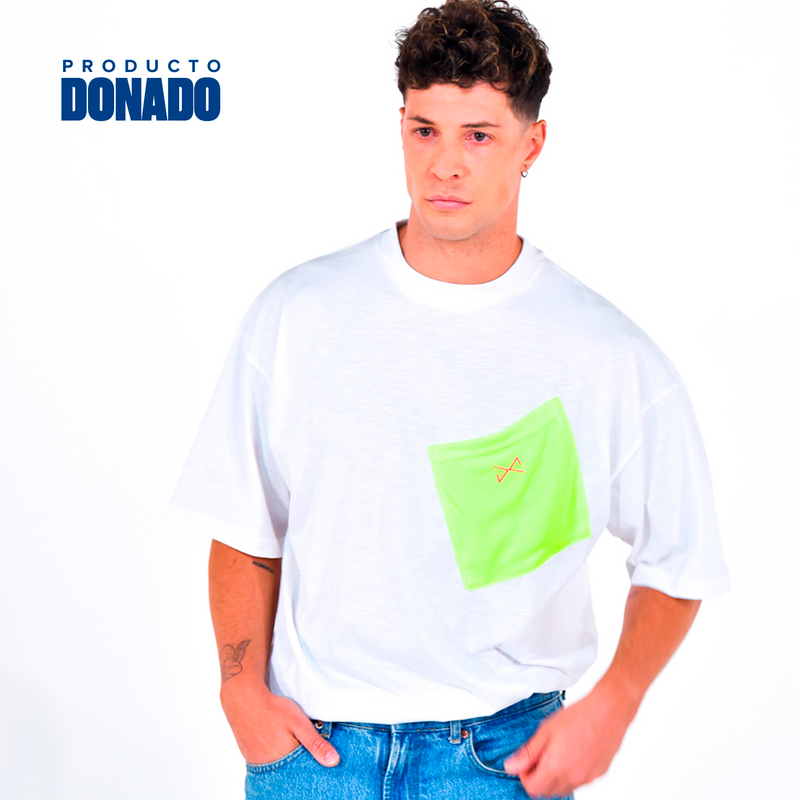 CAMISETA BLANCA BOLSILLO VERDE