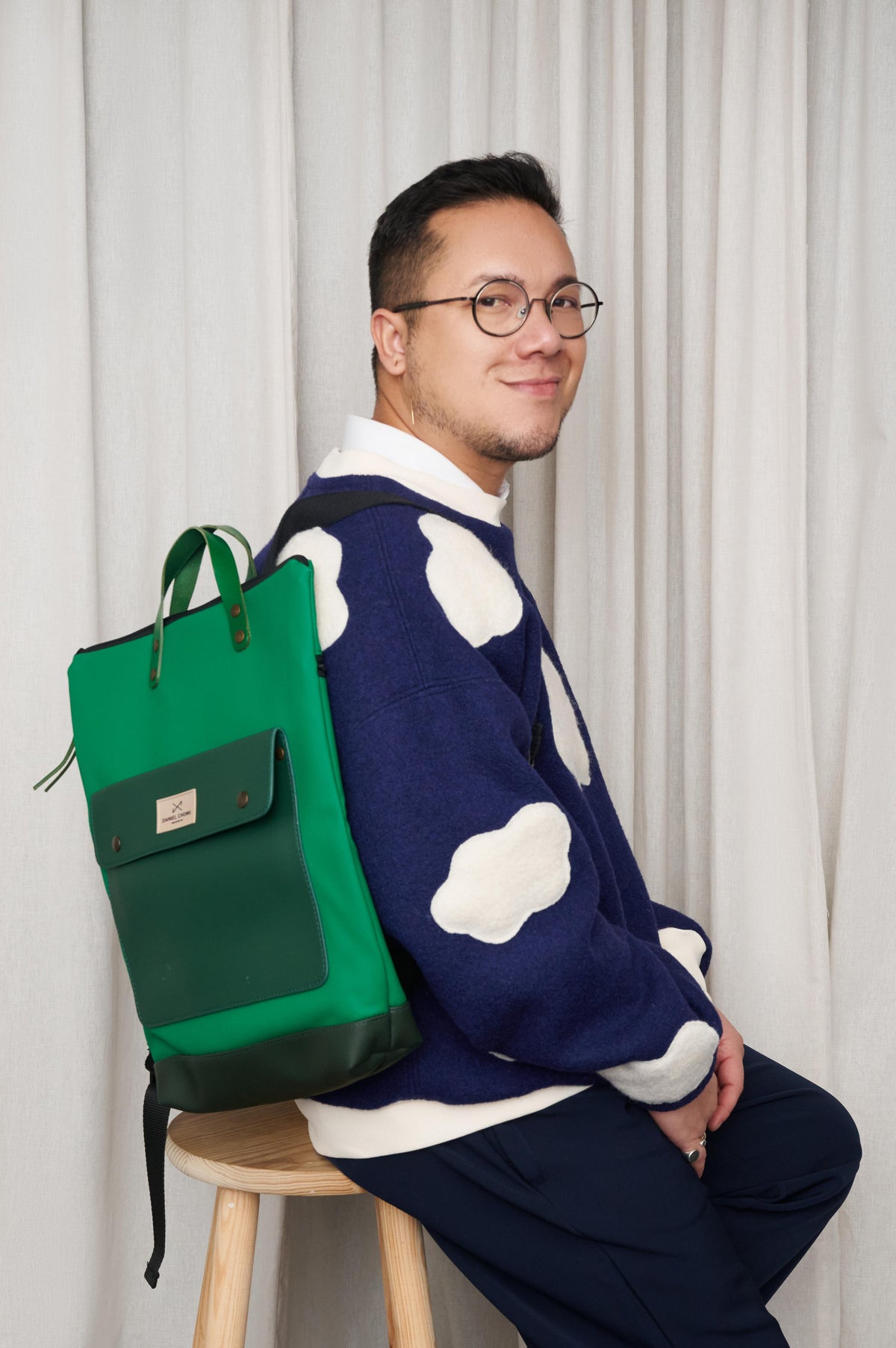Daniel Chong backpack only used once! Waterproof book holder backpack dz flowers – Daniel Chong main image 4